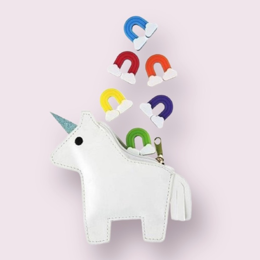 True Zoo Unicorn Pouch with Rainbow Marker Set (6)